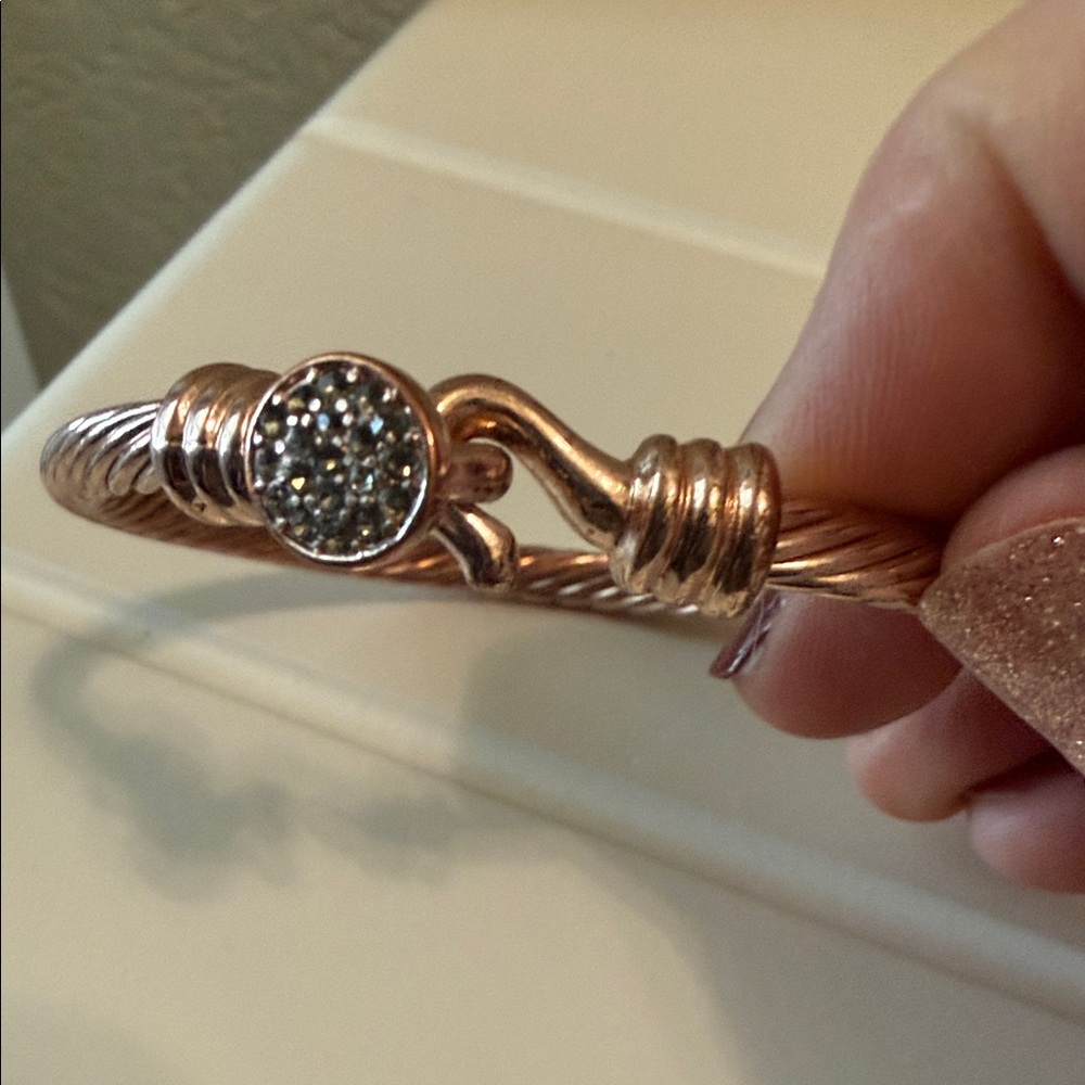 Elegant Gold-Tone Bracelet with Silver Accents